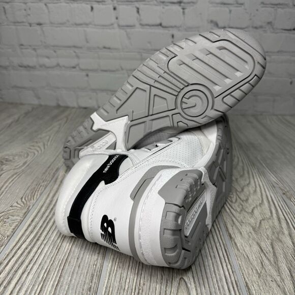 New Balance 650 High Top Basketball Shoes Men’s 10.5 White Black New